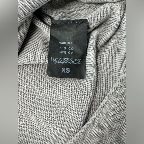 Hannes Roether Knit Top in Platinum Grey. Size S - Picture 10 of 12